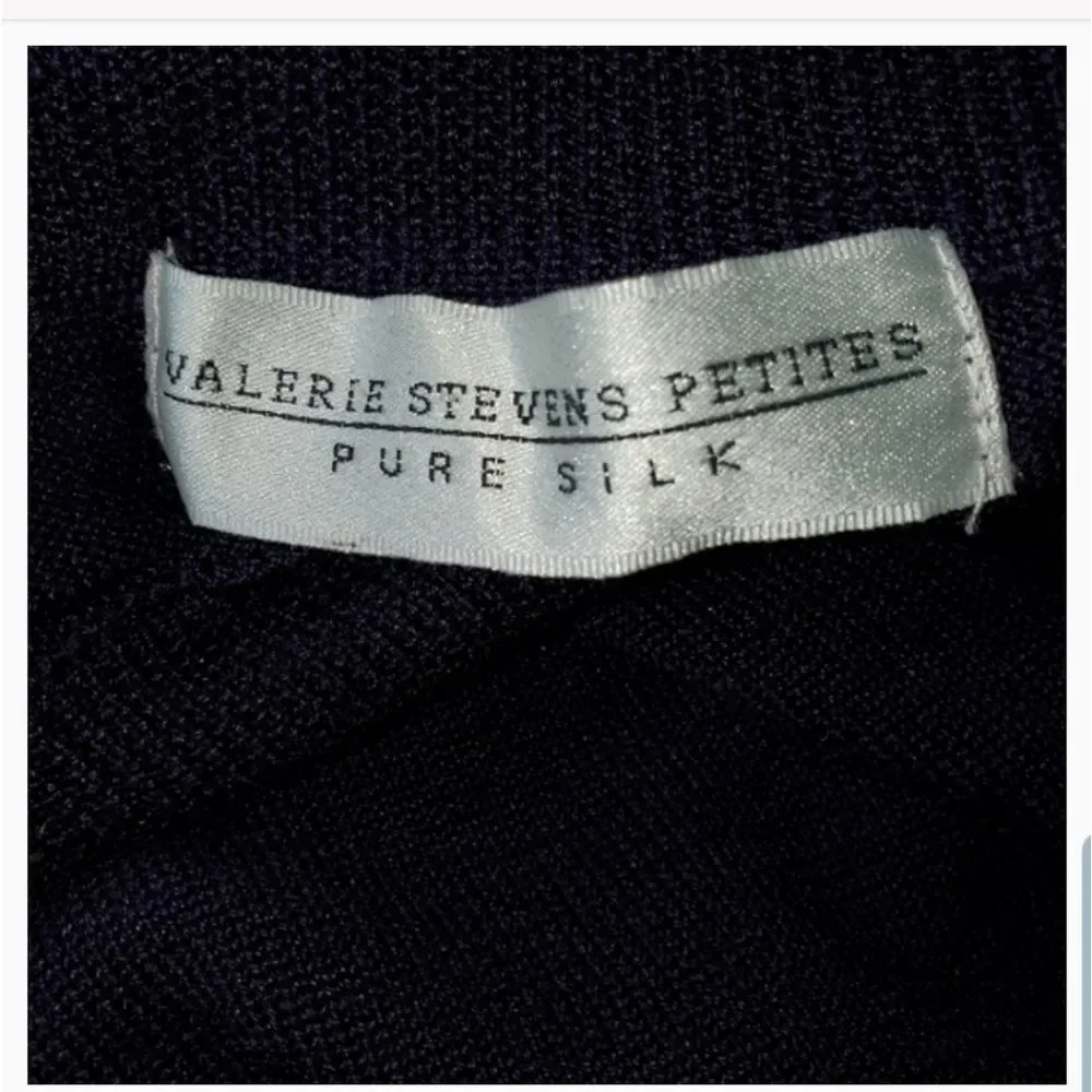 Valerie Stevens petites 100% silk sweater - Picture 2 of 7